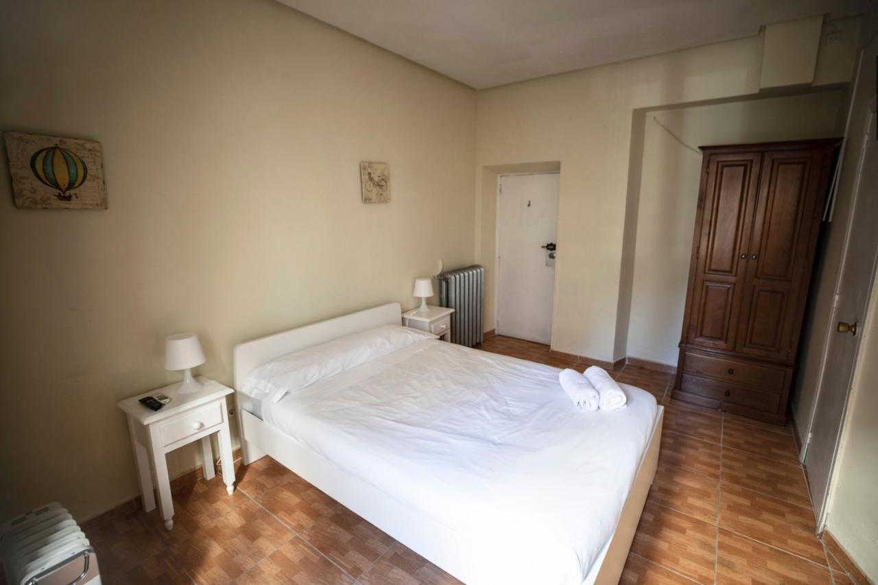 马德里 洛斯佩拉莱斯旅馆酒店 外观 照片 A room at the hotel