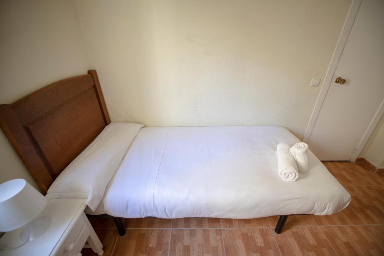 马德里 洛斯佩拉莱斯旅馆酒店 外观 照片 A single bed