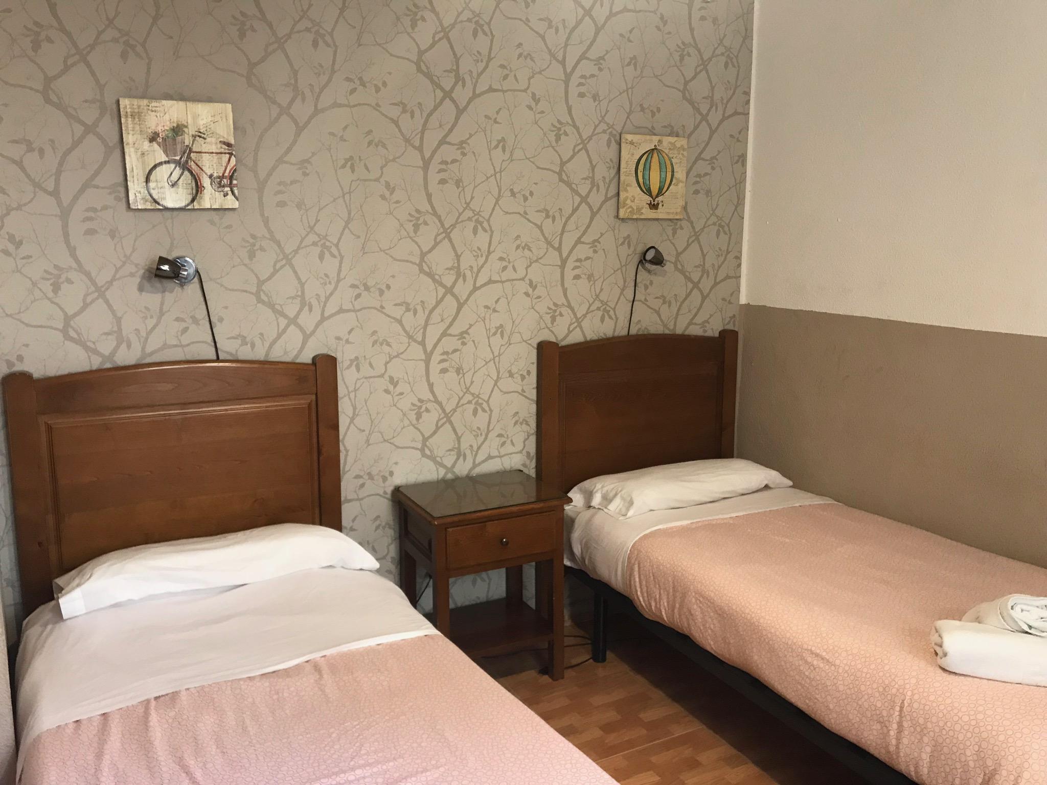马德里 洛斯佩拉莱斯旅馆酒店 外观 照片 A room at the hotel
