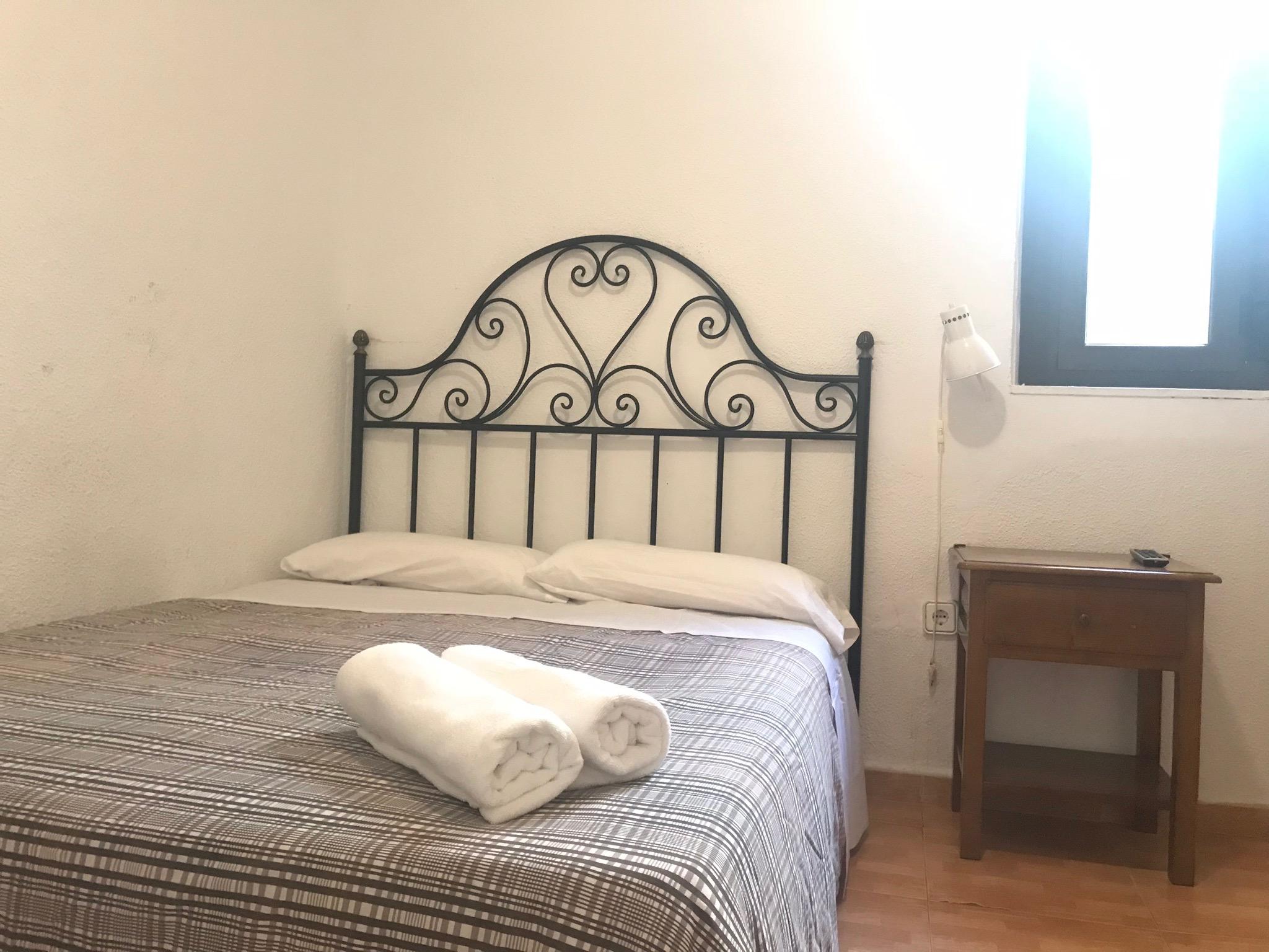 马德里 洛斯佩拉莱斯旅馆酒店 外观 照片 A guest room at the hotel