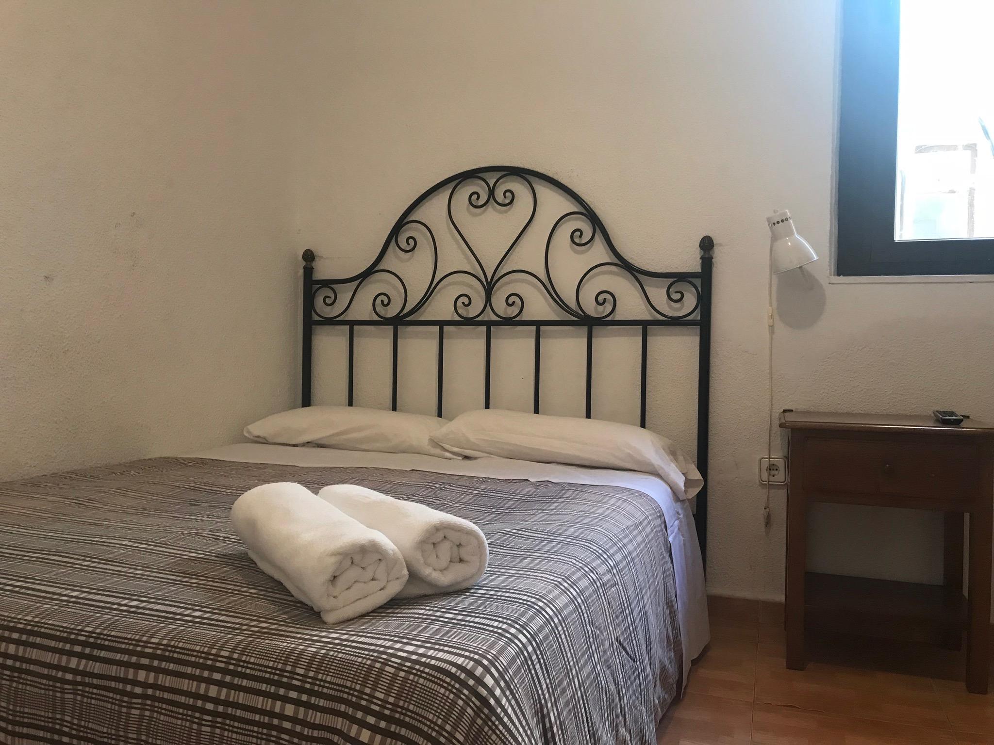 马德里 洛斯佩拉莱斯旅馆酒店 外观 照片 A guest room at the hotel